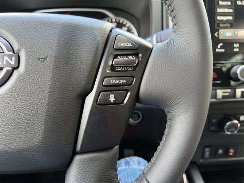 New 2025 Nissan Frontier SV w/ SV Convenience Package image 11