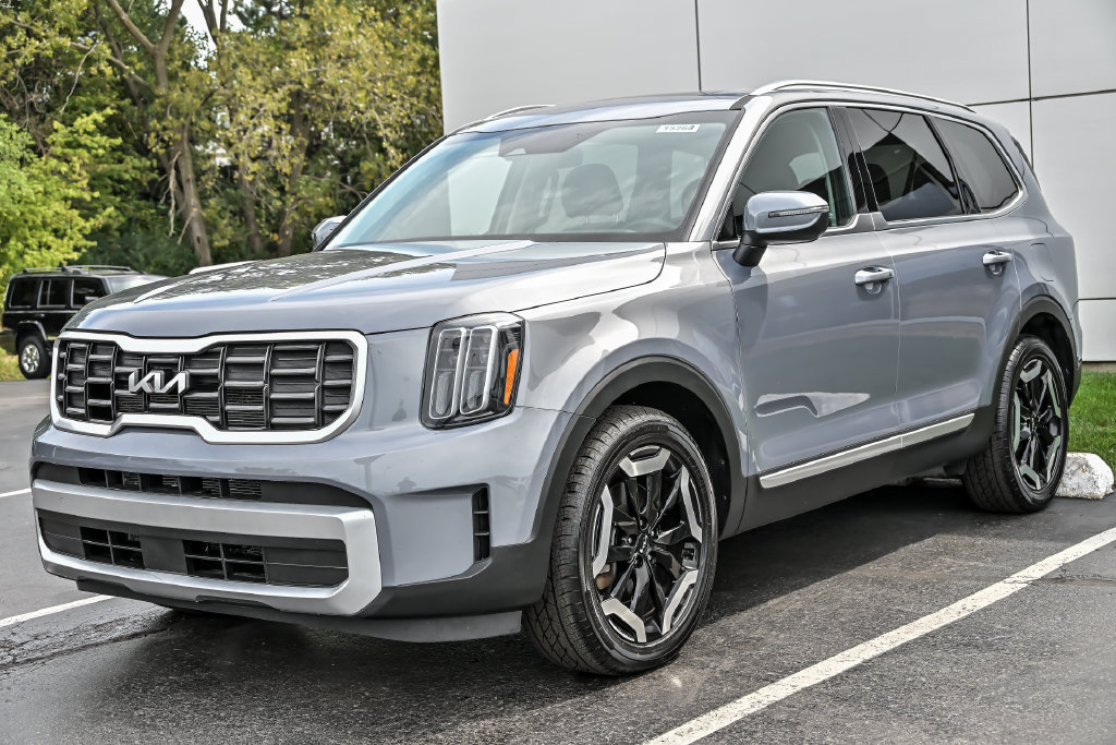 Used 2024 Kia Telluride S w/ S Sunroof Package AWD/4WD image 5