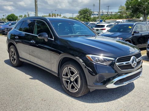 Certified 2026 Mercedes-Benz GLC 300 4MATIC image 2