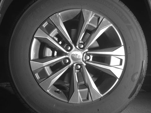 Used 2025 Chevrolet Equinox LT image 12