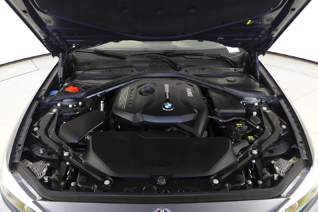 Used 2020 BMW 230i Convertible w/ Premium Package RWD image 6