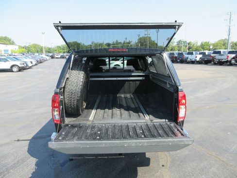 Used 2014 Nissan Frontier SV w/ SV Value Truck Package AWD/4WD image 7