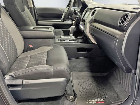 Used 2018 Toyota Tundra SR5 w/ SR5 Upgrade Package image 23