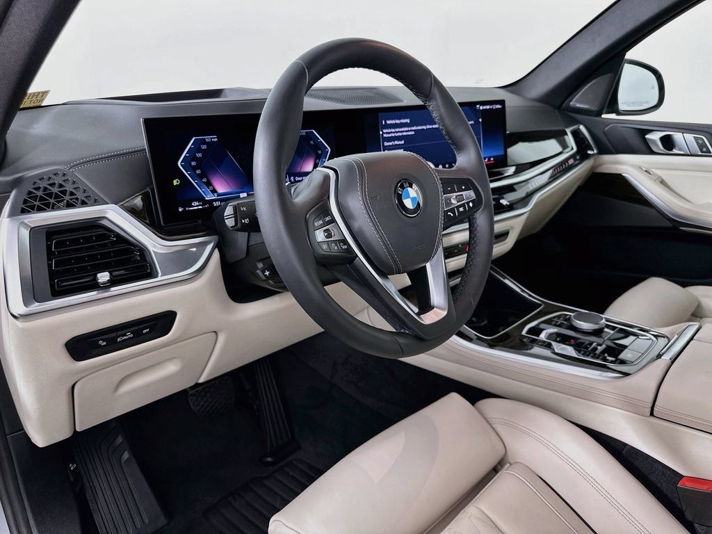 Used 2024 BMW X5 xDrive40i w/ Premium Package AWD/4WD image 9