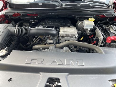 Used 2019 RAM 1500 Laramie AWD/4WD image 37