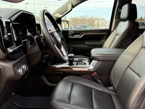 Used 2025 GMC Sierra 1500 Elevation w/ Elevation Premium Package image 15
