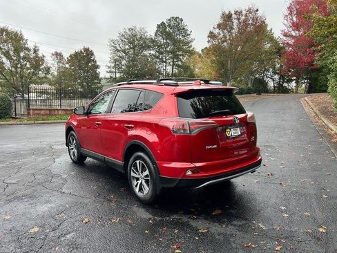 Used 2017 Toyota RAV4 XLE w/ All Weather Liner Package AWD/4WD image 5