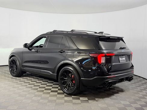 Used 2025 Ford Explorer ST AWD/4WD image 10
