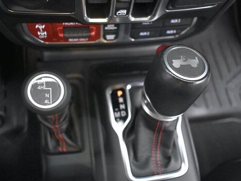 Used 2021 Jeep Wrangler Unlimited Rubicon image 25