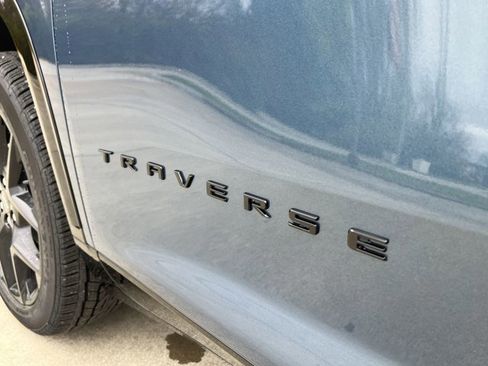 New 2026 Chevrolet Traverse RS w/ LPO, Floor Liner Package image 33