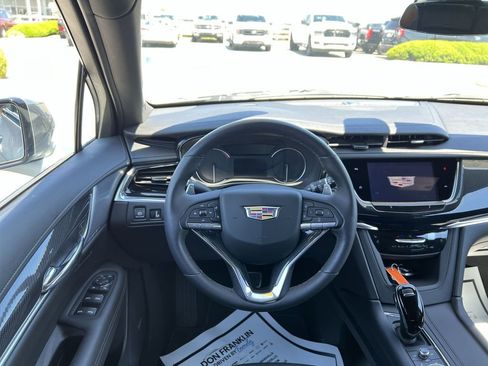 Used 2024 Cadillac XT6 Sport AWD/4WD image 14