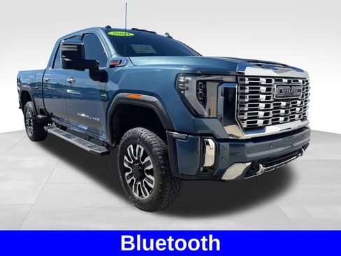 Used 2024 GMC Sierra 2500 Denali w/ Technology Package AWD/4WD image 7