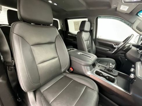 Used 2022 GMC Sierra 1500 SLT w/ SLT Convenience Package AWD/4WD image 13