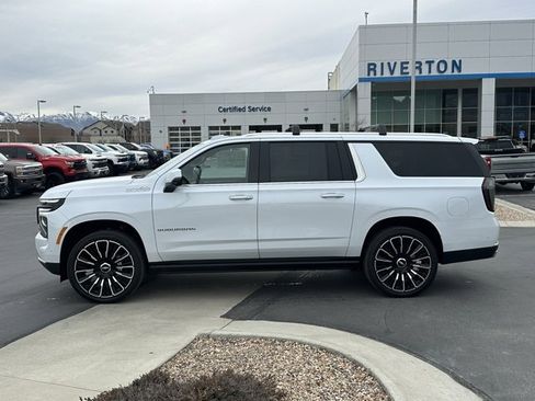 New 2026 Chevrolet Suburban High Country image 26