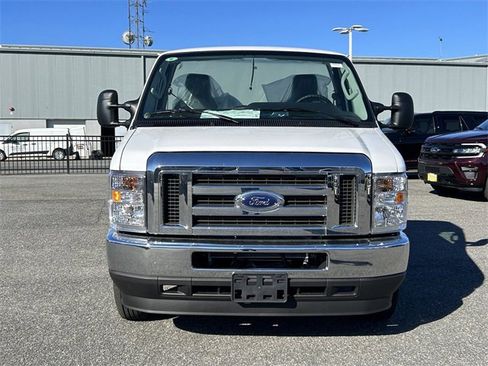 New 2024 Ford E-450 and Econoline 450 Super Duty w/ Power Windows & Locks Group image 4