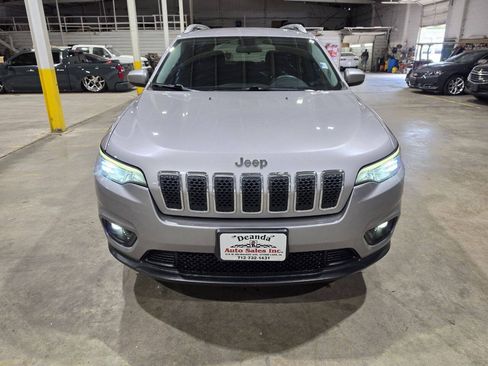 Used 2019 Jeep Cherokee Latitude w/ Popular Appearance Group FWD image 18