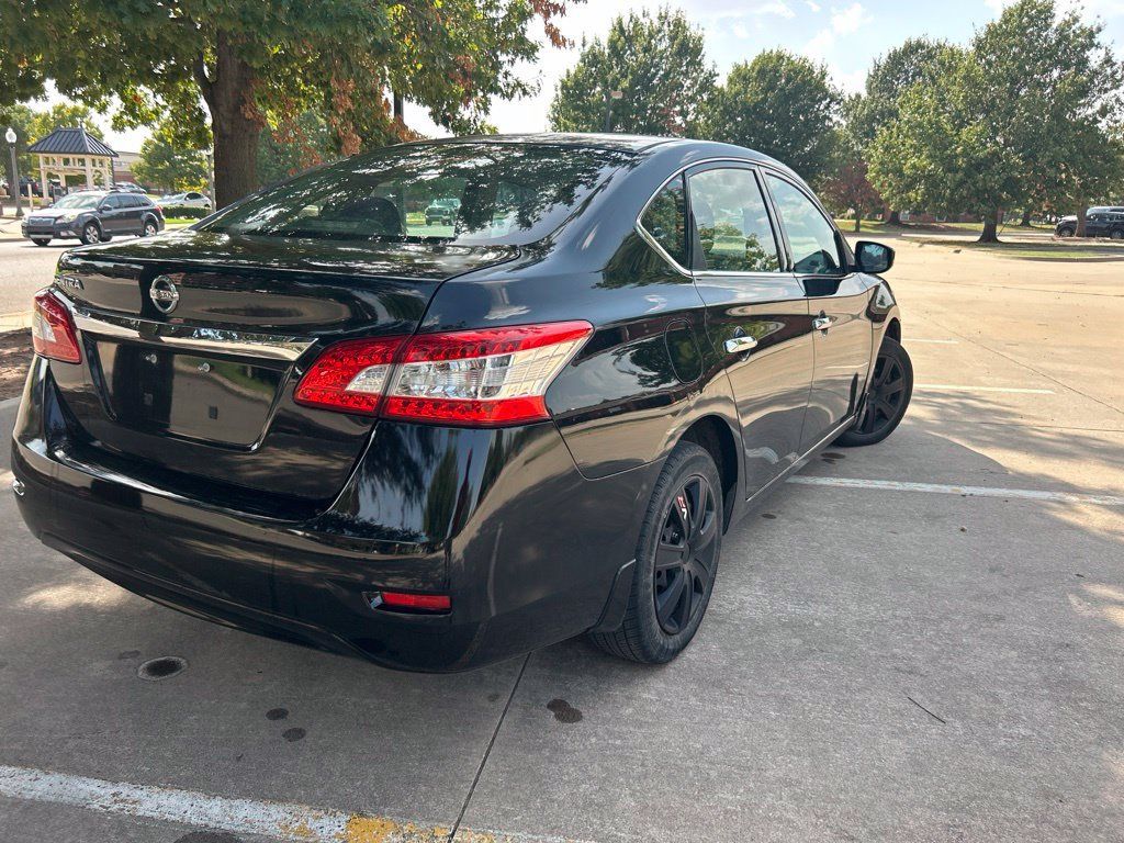 Used 2015 Nissan Sentra S FWD image 9