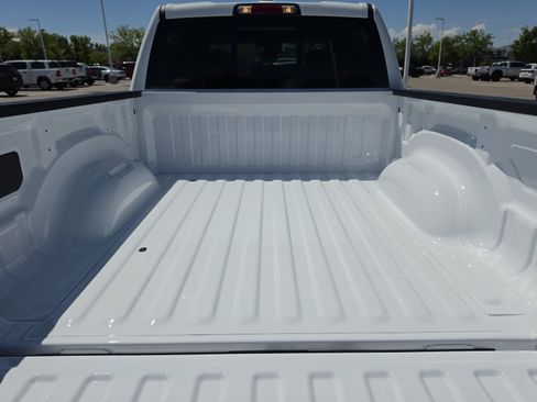 New 2026 RAM 1500 Express AWD/4WD image 11