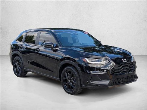 Used 2024 Honda HR-V Sport image 3