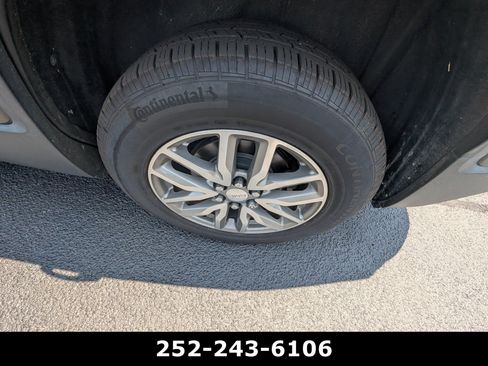 Used 2019 GMC Acadia SLE FWD image 8