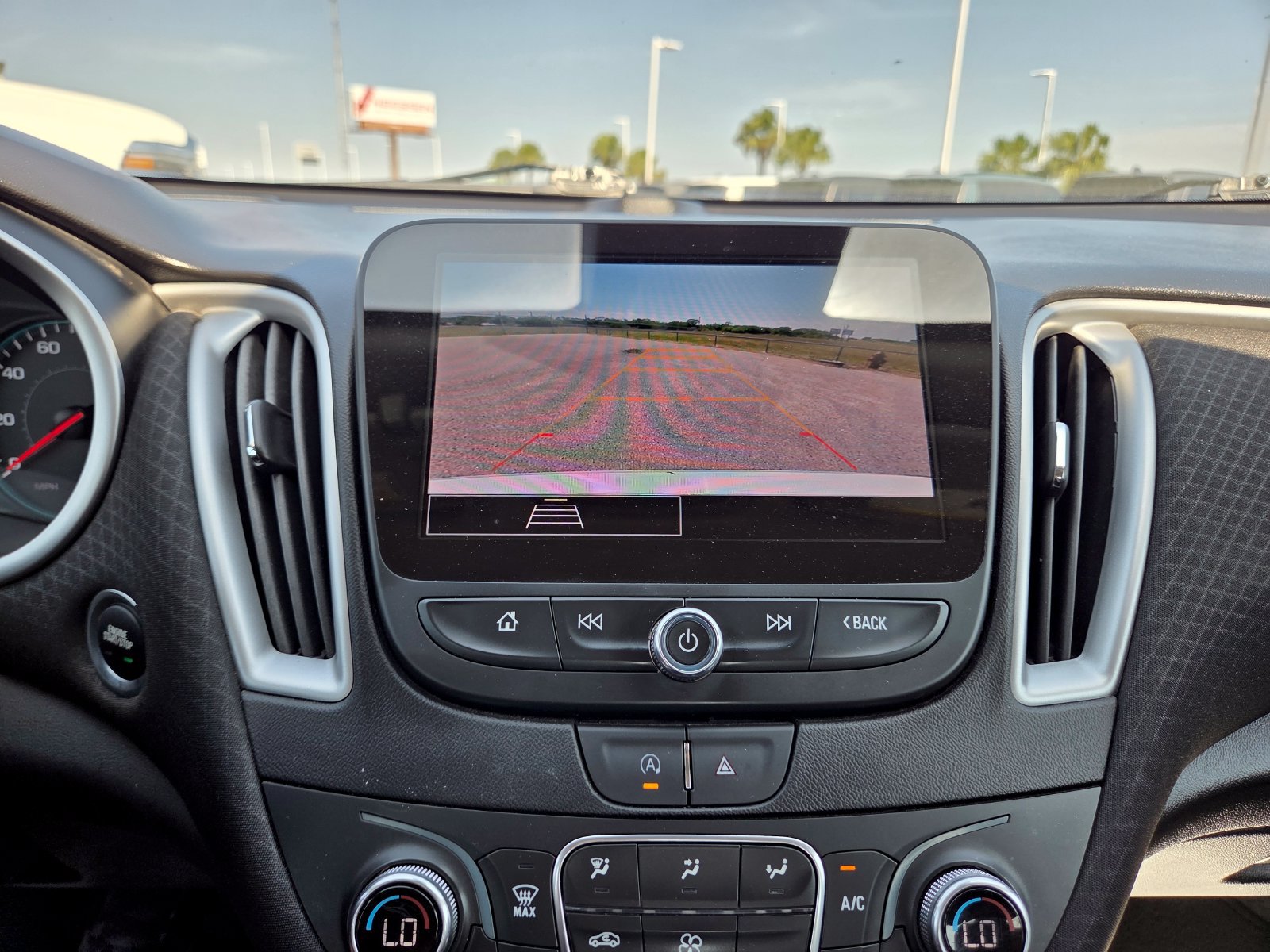 Used 2024 Chevrolet Malibu LT FWD image 39
