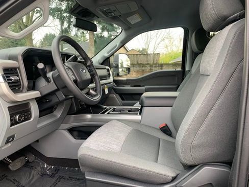 New 2026 Ford F350 XLT w/ XLT Premium Package AWD/4WD image 12