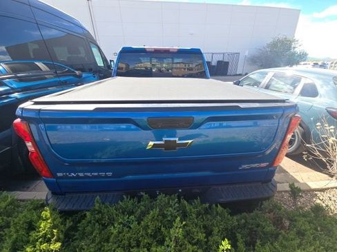 Used 2022 Chevrolet Silverado 1500 ZR2 image 11