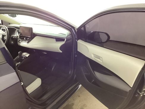 Used 2023 Toyota Corolla LE FWD image 19