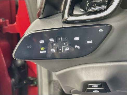 Used 2025 Ferrari Roma Spider RWD image 20