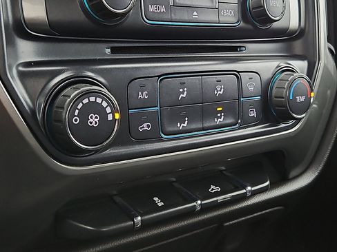 Used 2018 Chevrolet Silverado 1500 LT image 15