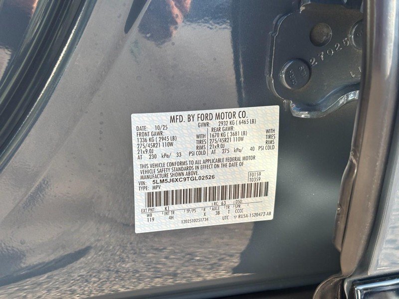 New 2026 Lincoln Aviator AWD w/ Jet Appearance Package image 28