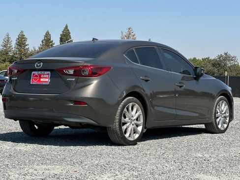 Used 2014 MAZDA MAZDA3 s Grand Touring w/ Technology Package FWD image 3