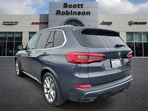 Used 2022 BMW X5 xDrive45e w/ Parking Assistance Package image 3