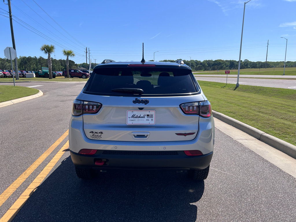 New 2026 Jeep Compass Trailhawk AWD/4WD image 4