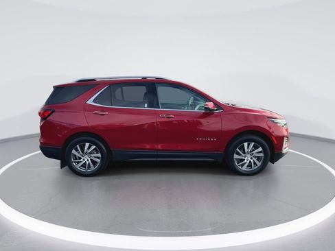 Used 2023 Chevrolet Equinox Premier AWD/4WD image 9