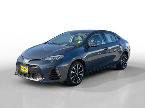 Used 2017 Toyota Corolla SE image 1