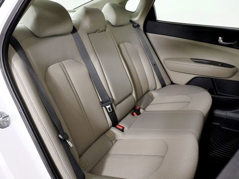 Used 2017 Kia Optima LX image 38