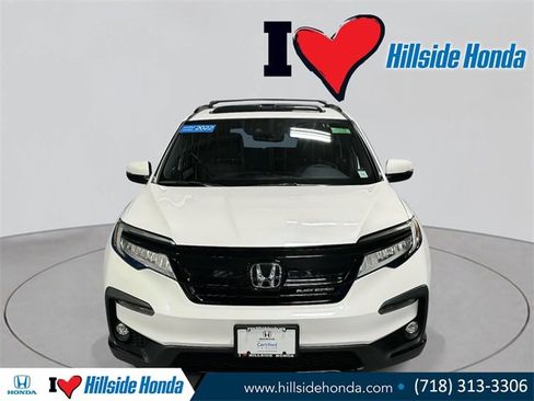 Certified 2022 Honda Pilot Black Edition image 2