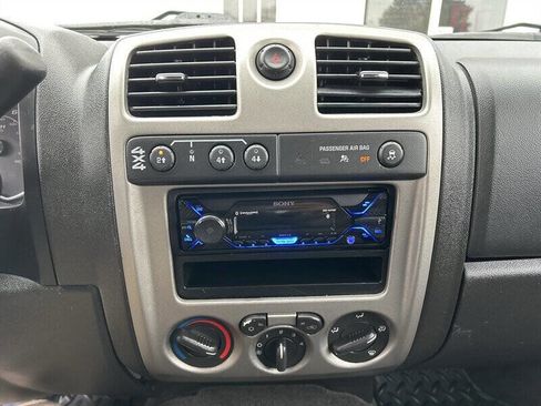 Used 2011 Chevrolet Colorado LT AWD/4WD image 14