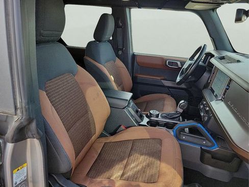 Used 2022 Ford Bronco Outer Banks AWD/4WD image 17