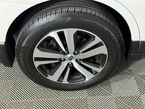 Used 2019 Subaru Outback 2.5i Limited w/ Popular Package #2 image 7