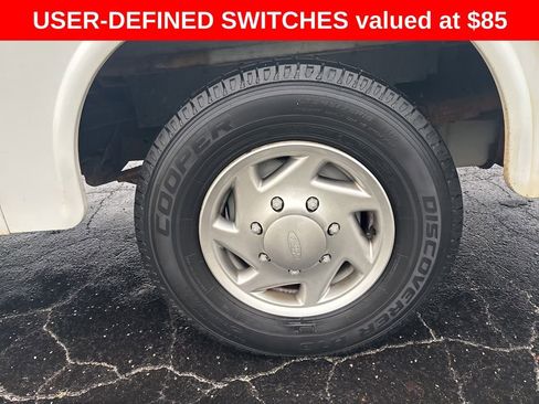 Used 2016 Ford E-350 and Econoline 350 Super Duty w/ Power Windows & Locks Group image 10