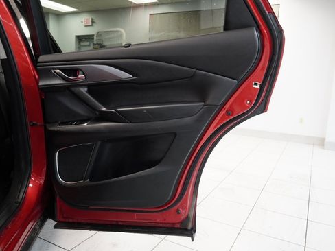 Used 2019 MAZDA CX-9 Touring w/ Touring Premium Package image 26