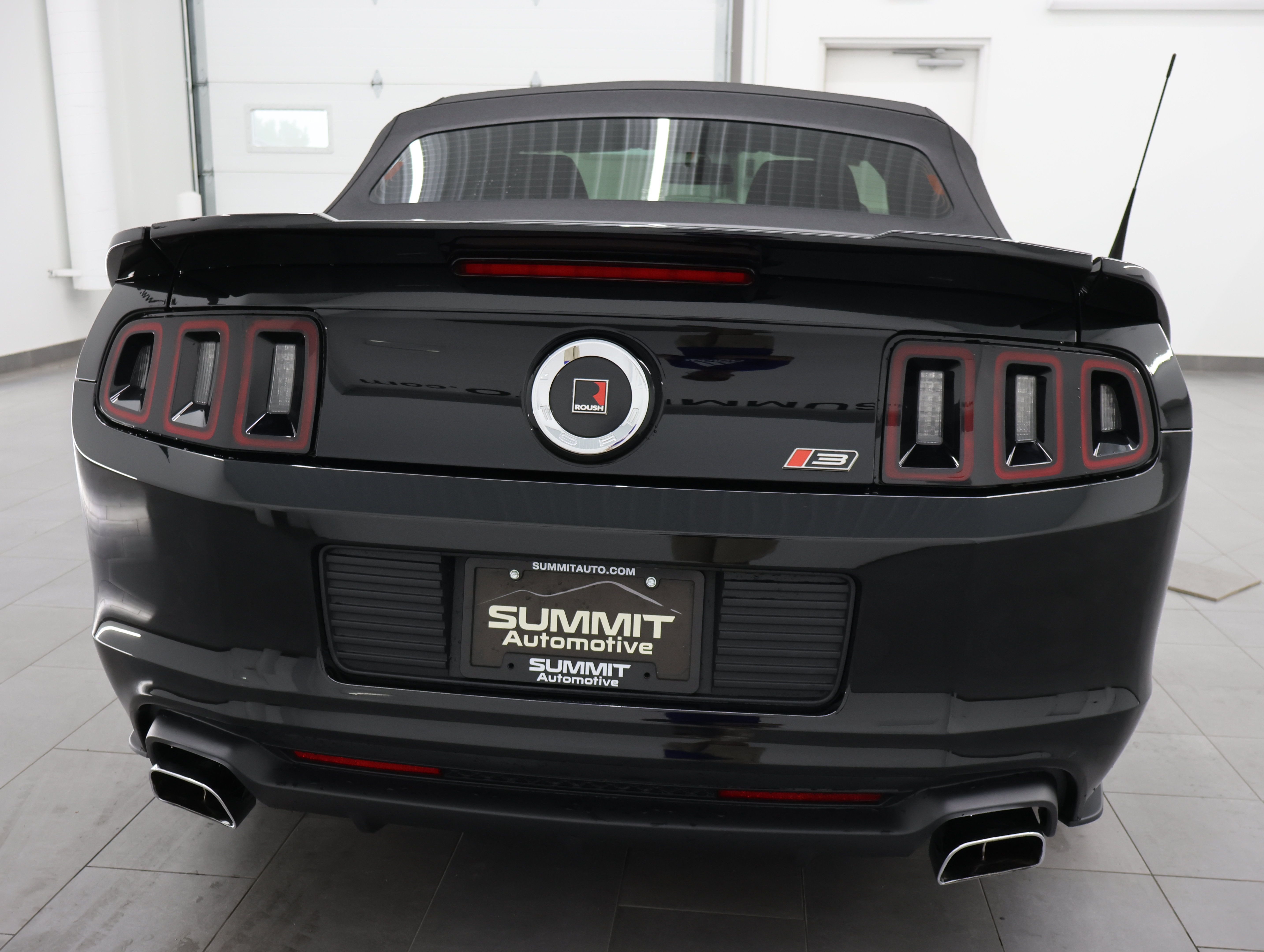 Used 2013 Ford Mustang GT Premium RWD image 31