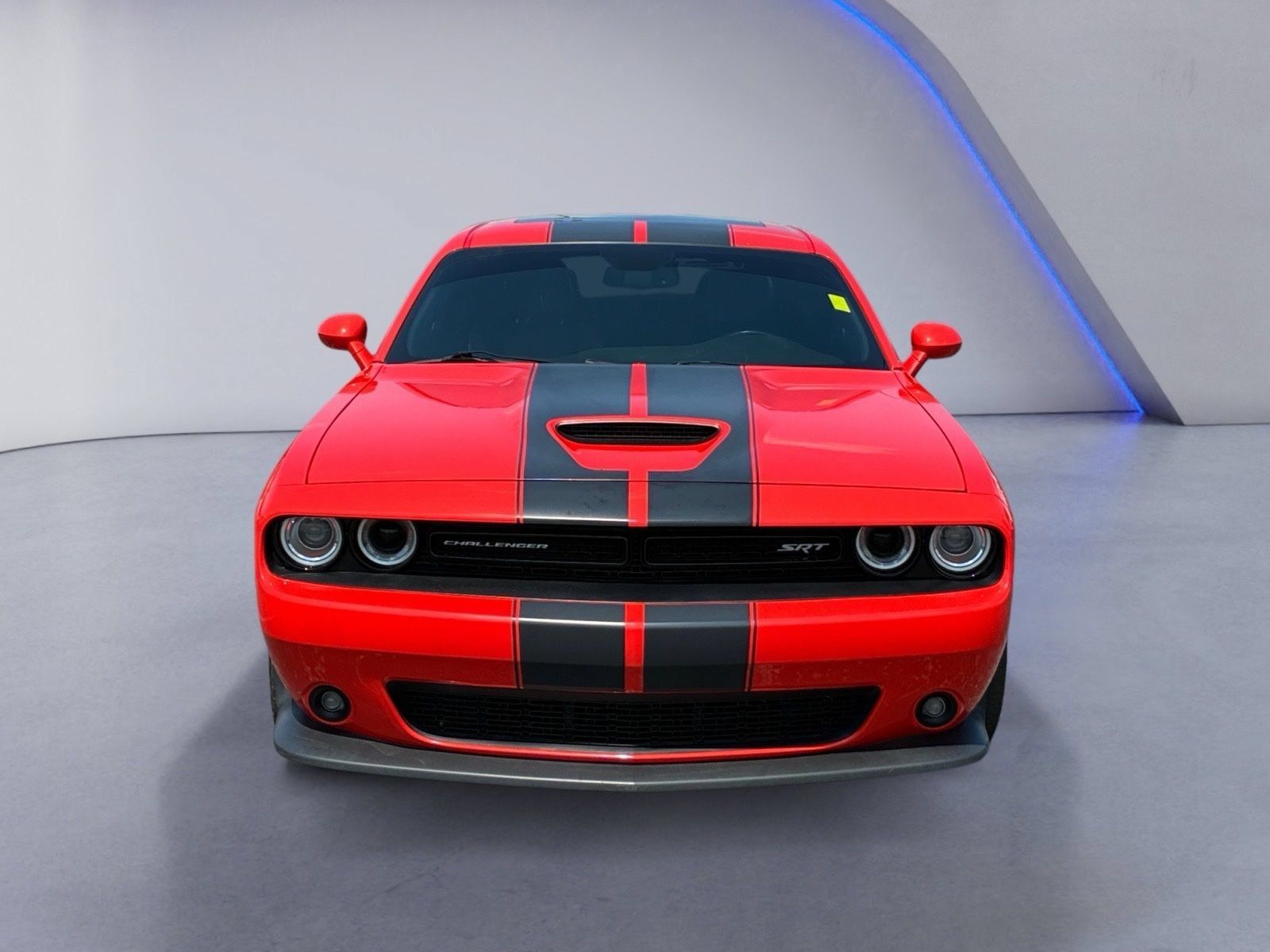 Used 2016 Dodge Challenger SRT RWD image 7