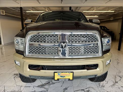 Used 2017 RAM 2500 Limited AWD/4WD image 2