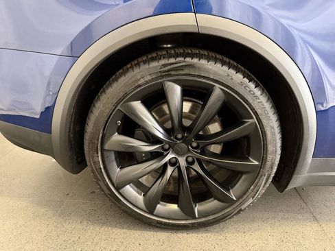 Used 2020 Tesla Model X Long Range image 12