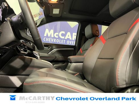 Used 2025 Chevrolet Colorado Z71 w/ Midnight Edition AWD/4WD image 27