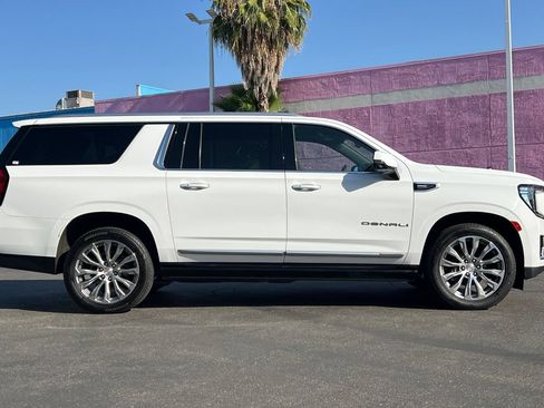 Used 2022 GMC Yukon XL Denali w/ Max Trailering Package RWD image 3