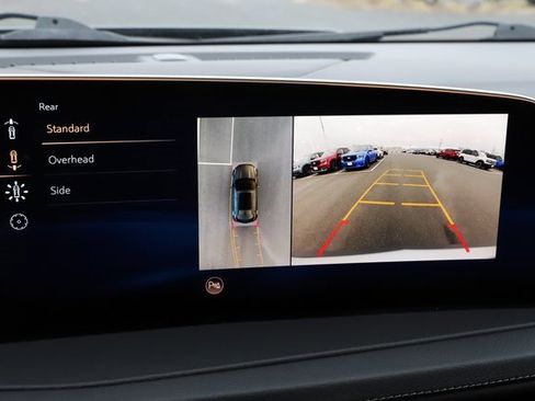 Used 2025 Cadillac XT4 Premium Luxury image 35